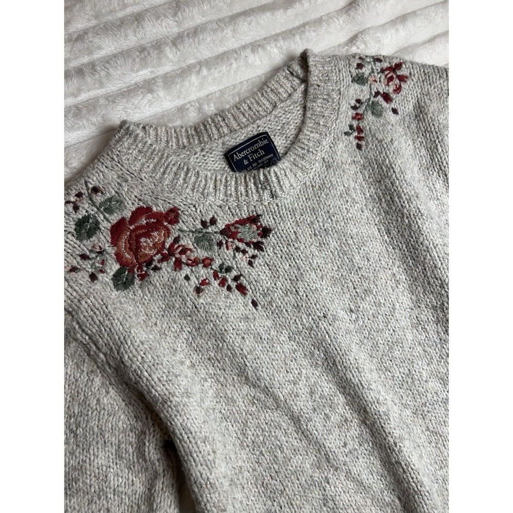 Abercrombie Embroidered Cottagecore Grandmacore Pullover Sweater Women's S